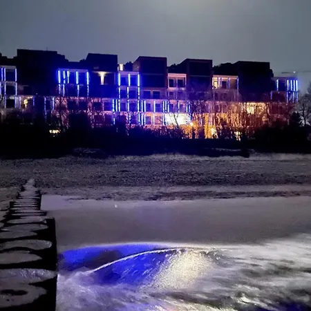 Topaz 113 Przy Plazy- Perlowa Przystan- *