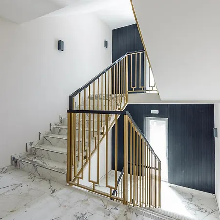 Topaz 113 Przy Plazy- Perlowa Przystan- *