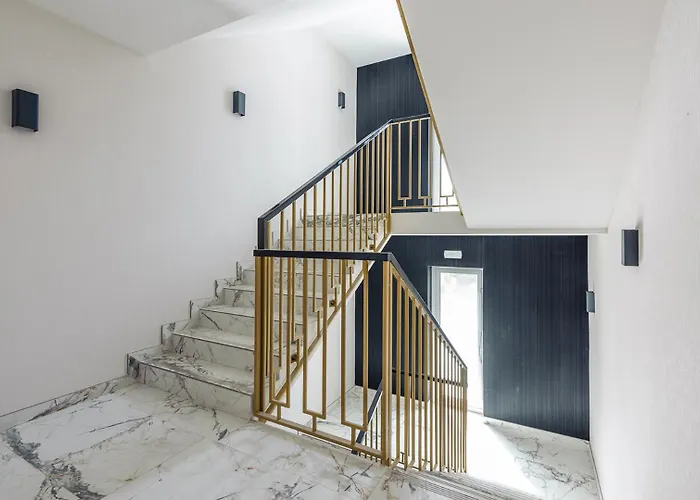 Topaz 113 Przy Plazy- Perlowa Przystan- *